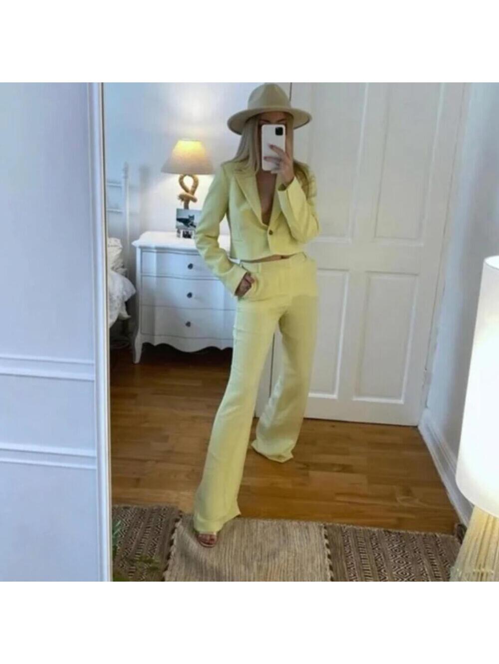 ZARA Single Button Cropped Pastel Light Yellow Blazer Bloggers Favorite XS